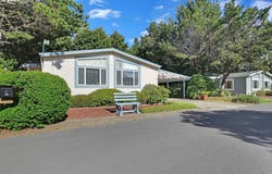 1601 RHODODENDRON DR, Florence, OR 97439