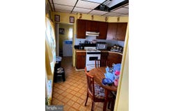 15 MCKINLEY AVENUE, TRENTON, NJ 08609