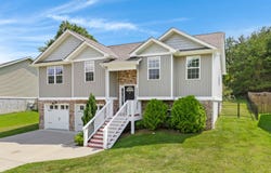 1758 Short Leaf Lane, Soddy Daisy, TN 37379