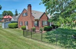 422 Main St, New Castle, VA 24127