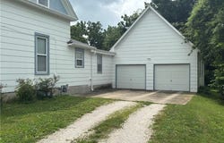 201 W Royle Street, Richmond, MO 64085