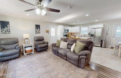 75 Betty Avenue, Hollow Rock, TN 38342