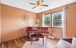 5604 Perry Hills Drive SW, Canton, OH 44706