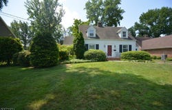 75 Westfield Rd, Fanwood Boro, NJ 07023-1413