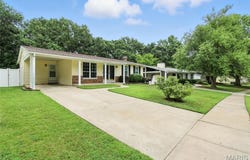 1837 San Luis Rey Parkway, Fenton, MO 63026