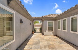 5529 E HOLMES Avenue, Mesa, AZ 85206