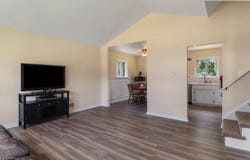 86 Mark Twain Dr, Hamilton Twp., NJ 08690-2155