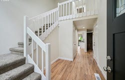 7946 SW CHURCHILL WAY, Portland, OR 97224