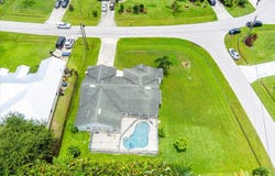2962 SE Bella Road, Port Saint Lucie, FL 34984