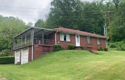 17732 State Route 45, Wellsville, OH 43968