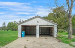 1193 Bordelon Road, Breaux Bridge, LA 70517