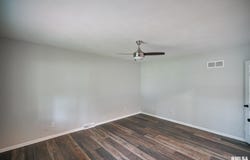 5317 N WOODVIEW Drive, Peoria, IL 61614