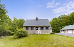 59 Sodom Road, Hebron, ME 04238