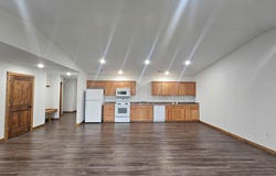 625/627 W Hawthorne Street, Houston, MO 65483