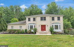 23 WILLIS Drive, EWING, NJ 08628