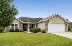 900 Redwood Court, Garrett, IN 46738