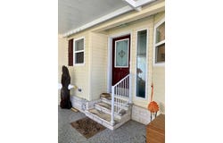 5812 Naples Dr, Zephyrhills, FL 33540