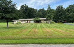 4245 Valley Terrace Drive, New Albany, IN 47150