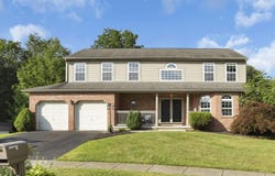 19 Ravine View Court, Pataskala, OH 43062