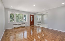 594 Fenworth Blvd, Franklin Square, NY 11010