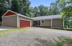 438 N Nassau Road, Sand Lake, NY 12018