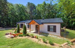 140 Rollingwood Drive, Dresden, TN 38225