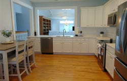 8114 Cobblestone Court, Urbandale, IA 50322