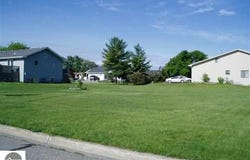 6 Patrick Court, Mt Pleasant, MI 48858