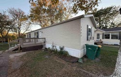 6317 Pine Meadows Pl, Sioux Falls, SD 57107