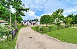 320 E Tripp Road, Sunnyvale, TX 75182