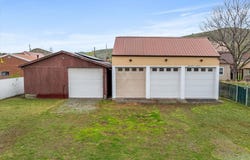 2142 COLORADO Ave, BakerCity, OR 97814