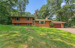 4535 Oak Chase Road, Eagan, MN 55123