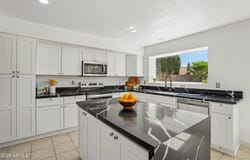 12425 W ENCANTO Boulevard, Avondale, AZ 85392