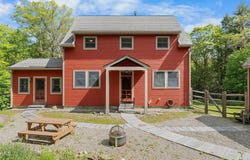 11 Jamie Ln, Sandisfield, MA 01255