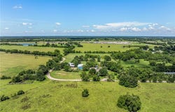 4450 Greenbriar Road, Madisonville, TX 77864