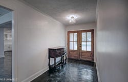 455 Armour Drive, Jackson, MS 39211