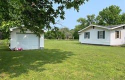 402 Legion Park Rd., Piedmont, MO 63957