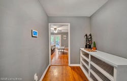 2714 Windsor Forest Dr, Louisville, KY 40272