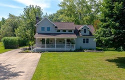 1165 Royalwood Road, Broadview Heights, OH 44147