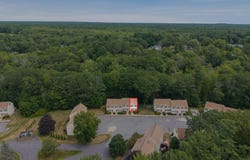 25 Powder Mill Drive, Kennebunk, ME 04043