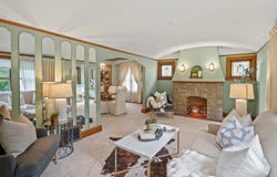 5822 N Bay Ridge Ave, Whitefish Bay, WI 53217
