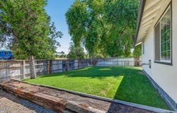 176 E Gregory Road, Central Point, OR 97502
