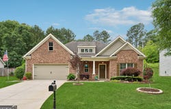 8040 Gracen, Gainesville, GA 30506