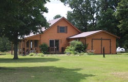 2158 Private Road 7380, Caulfield, MO 65626