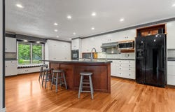 1020 6th Ave SW, Independence, IA 50644