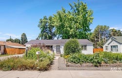 833 Nebraska, Gooding, ID 83330