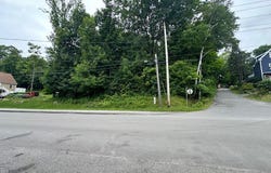 4 Green Street, Belfast, ME 04915