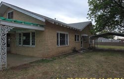 1311 Floydada St, Wellington, TX 79095