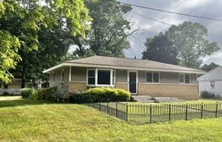 3304 Wanda Avenue, Muskegon, MI 49442