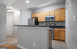 3906 PENDERVIEW DRIVE, FAIRFAX, VA 22033